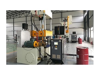 熱塑性復合材料常用的2種成型方法