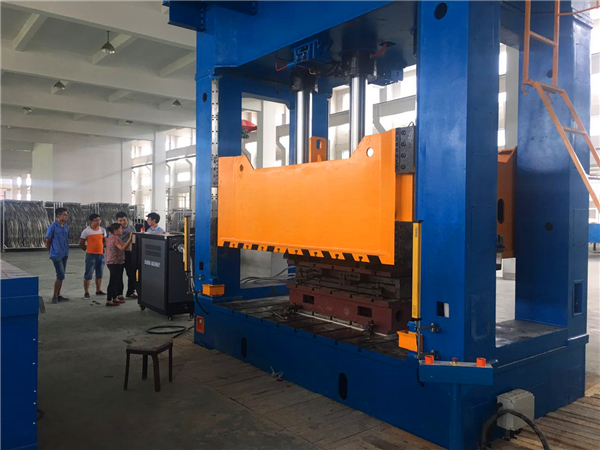 模溫機加熱管擺放設計