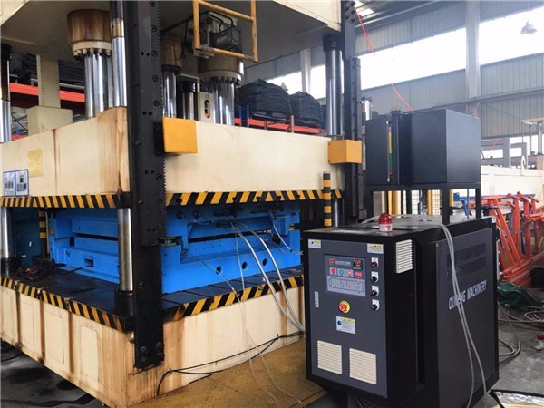 高溫油溫機在汽車隔熱墊濕法成型中的溫度控制